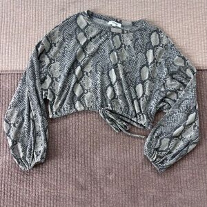 Snakeskin Print Cropped Tie Front Top – Size S